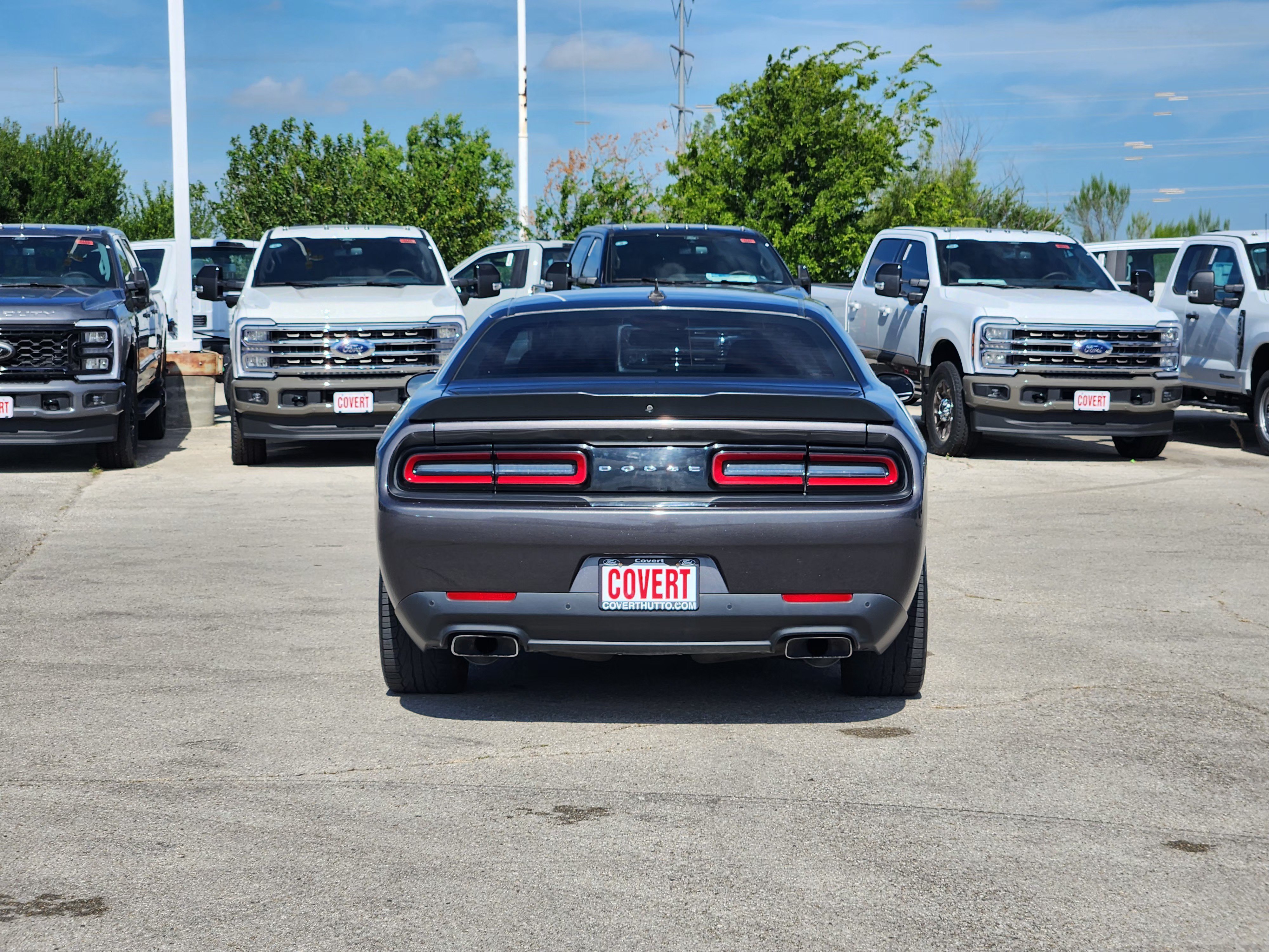 Used 2017 Dodge Challenger R/T Scat Pack w/ Dynamics Package RWD image 6