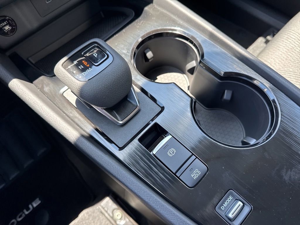 New 2026 Nissan Rogue SV FWD image 31