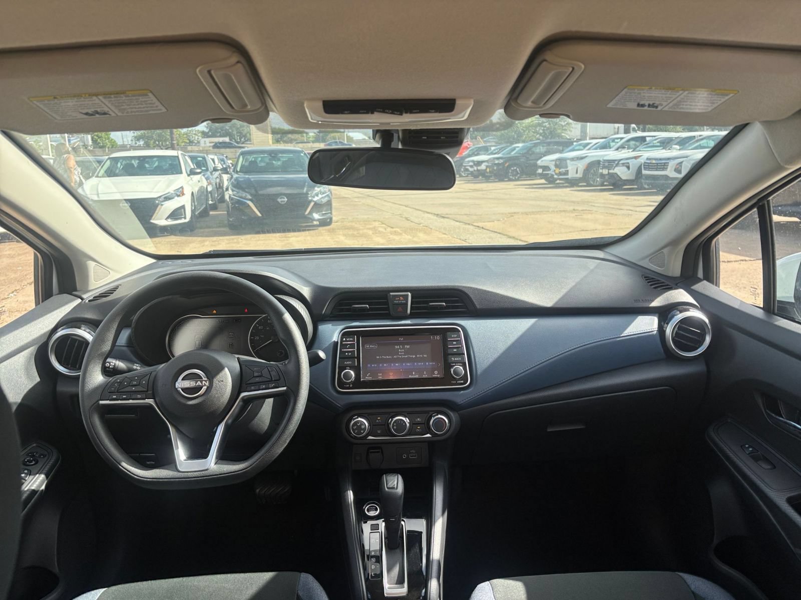 Used 2025 Nissan Versa SV FWD image 31