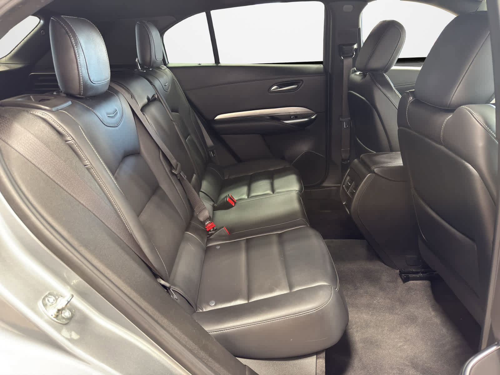 Used 2024 Cadillac XT4 Premium Luxury image 27