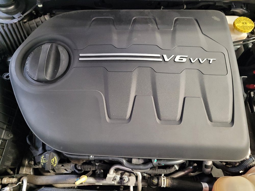 Used 2019 Jeep Cherokee Trailhawk image 30