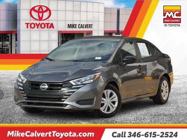 Used 2025 Nissan Versa S w/ Trunk Package