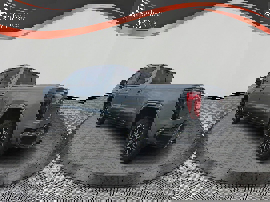 Used 2025 GMC Sierra 1500 AT4 w/ AT4 Premium Package image 7