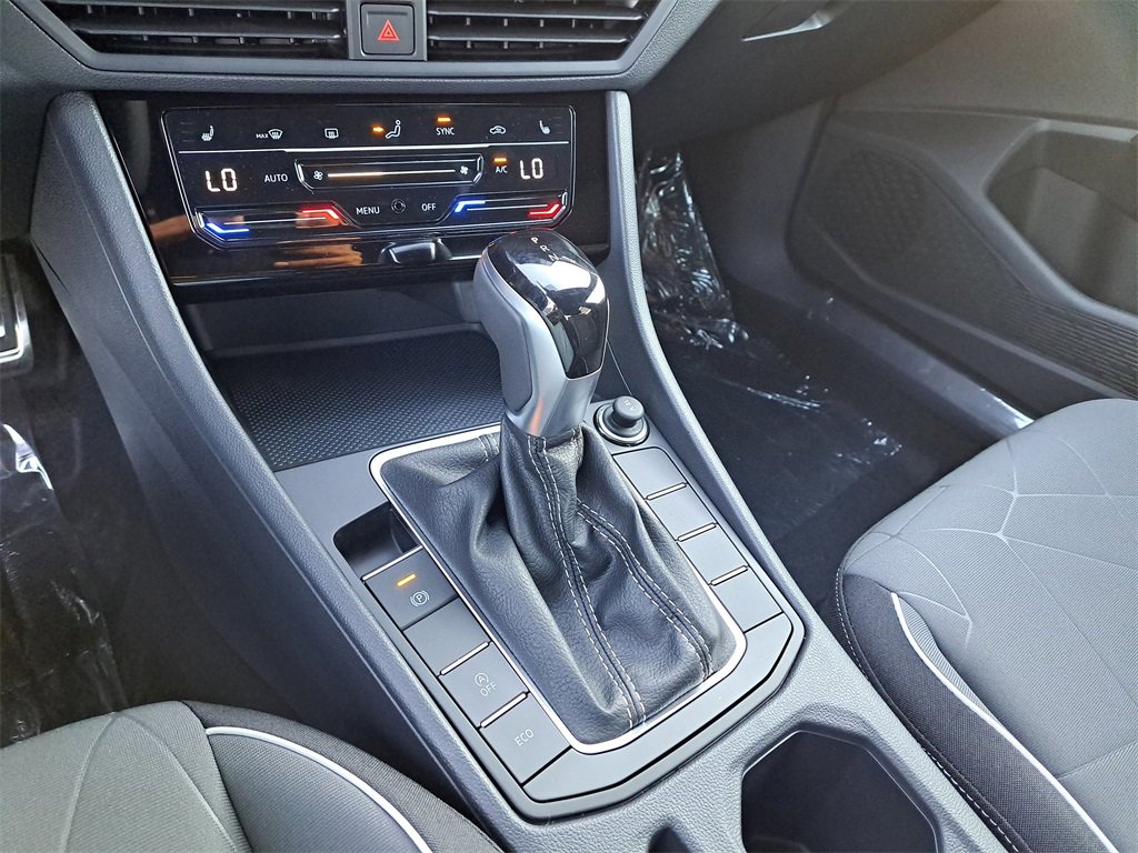 New 2025 Volkswagen Jetta Sport image 9