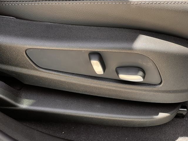 New 2026 Cadillac XT5 Luxury image 23