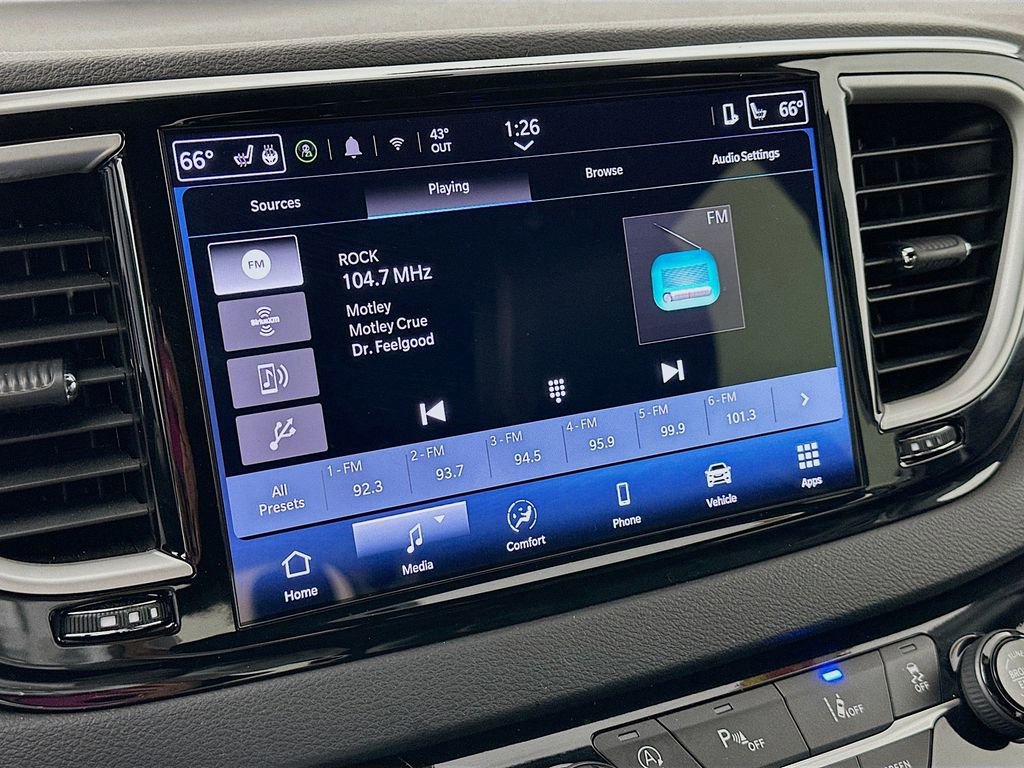 Certified 2025 Chrysler Pacifica Select image 20