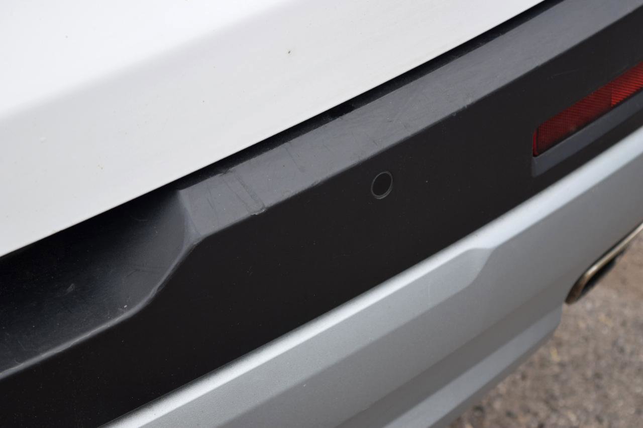 Used 2021 GMC Acadia SLT FWD image 13