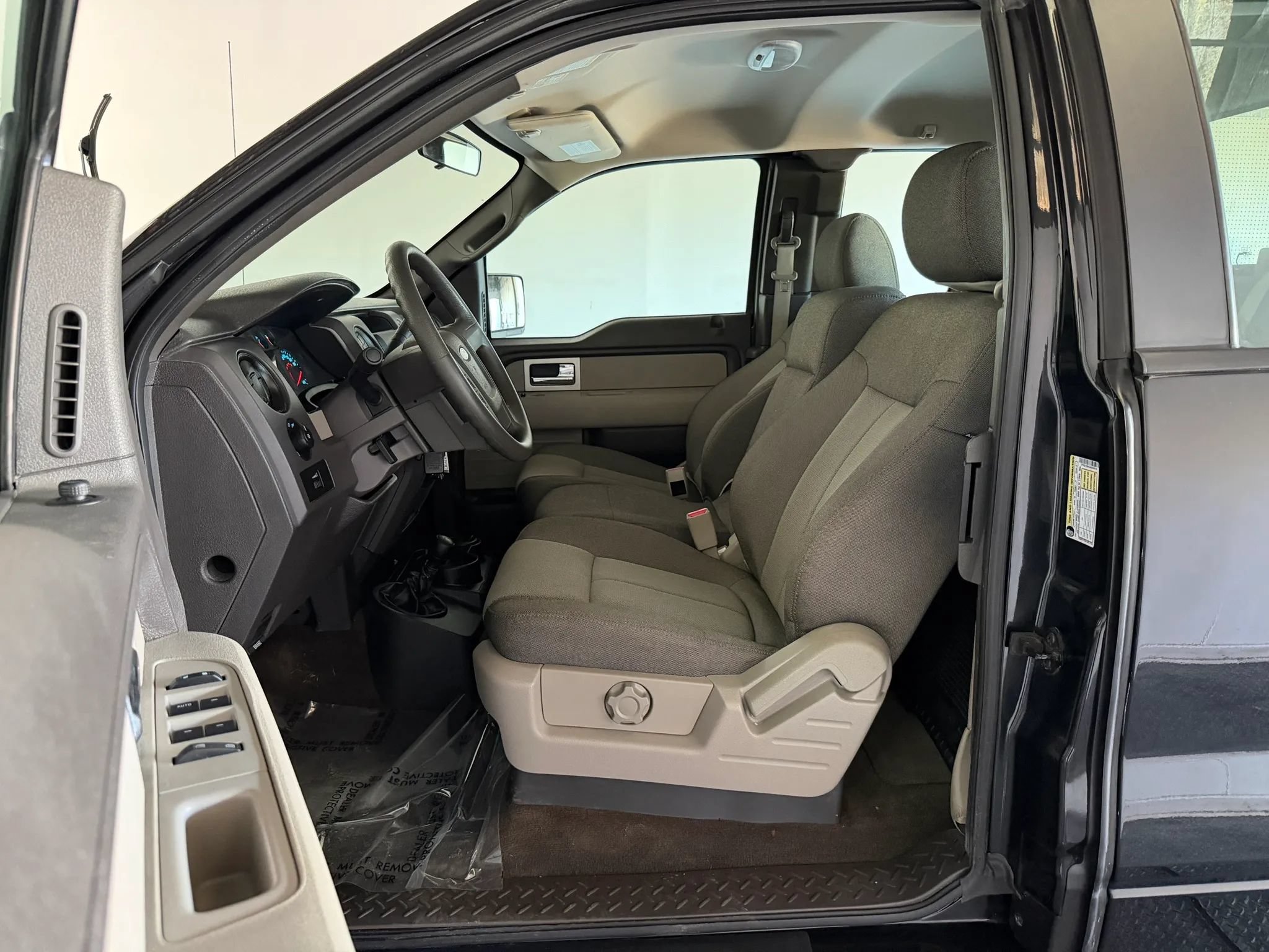 Used 2010 Ford F150 STX AWD/4WD image 10