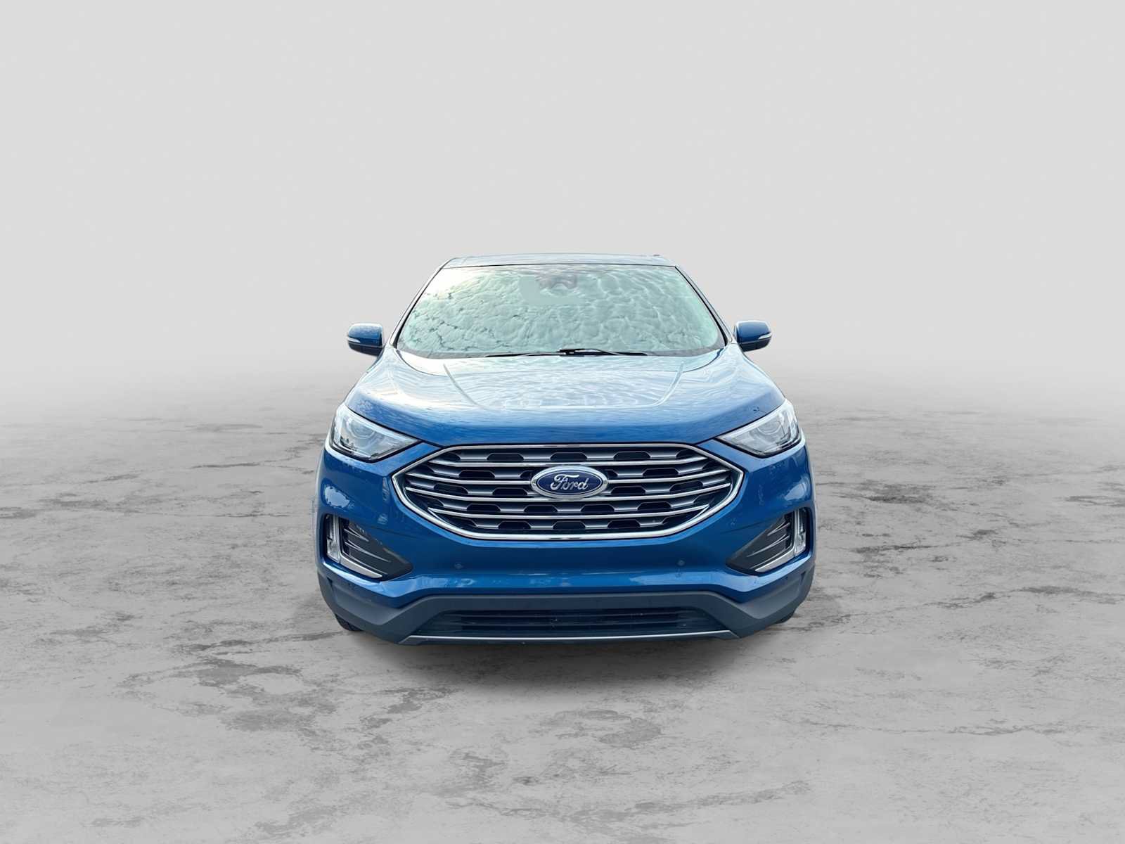 Used 2024 Ford Edge Titanium AWD/4WD image 3