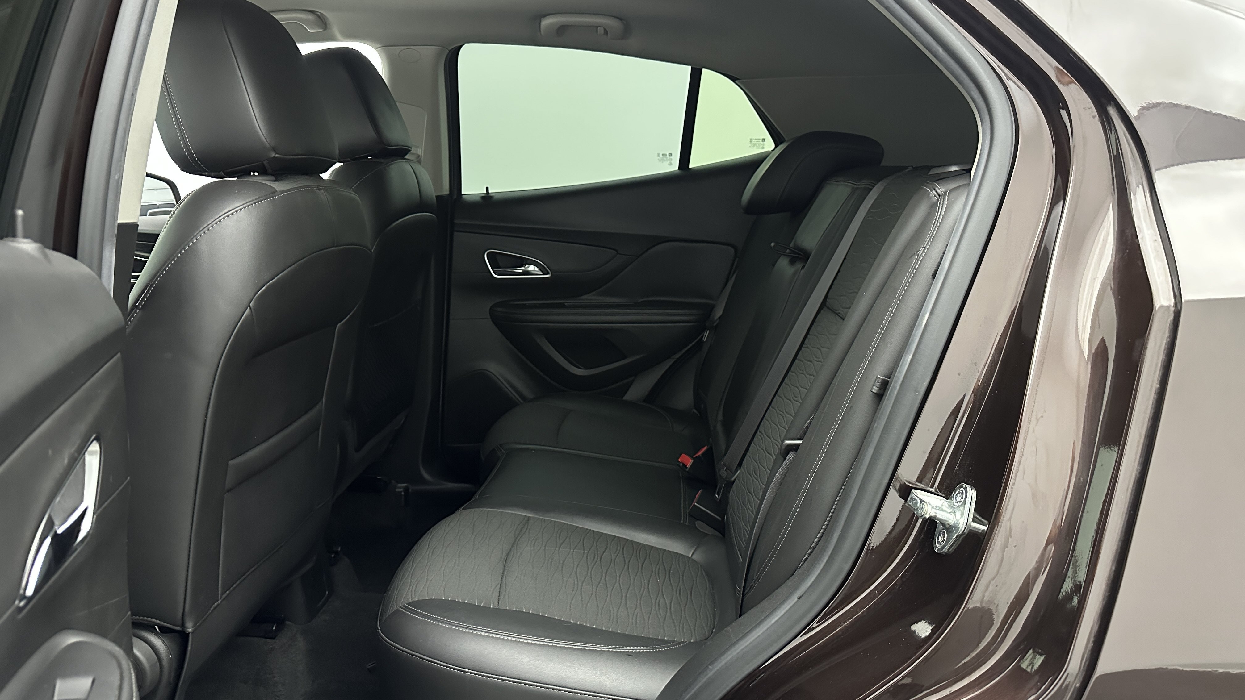 Used 2016 Buick Encore FWD image 24