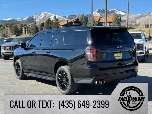 Used 2023 Chevrolet Suburban RST w/ Sport Performance Package image 3