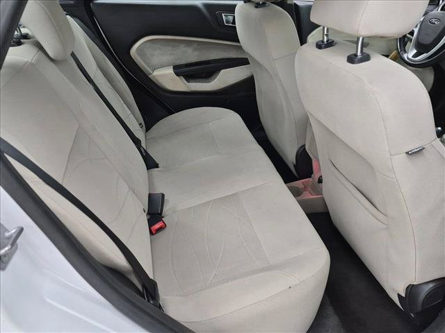 Used 2014 Ford Fiesta SE w/ Comfort Package FWD image 17
