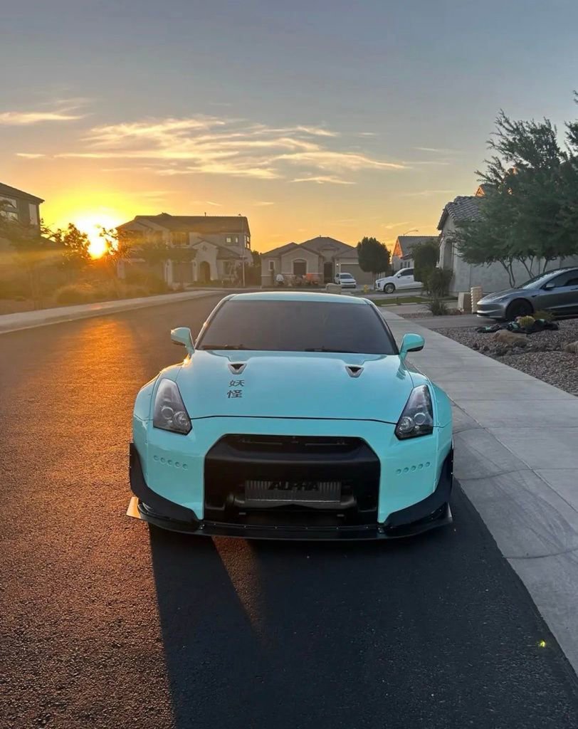 Used 2009 Nissan GT-R Premium image 3