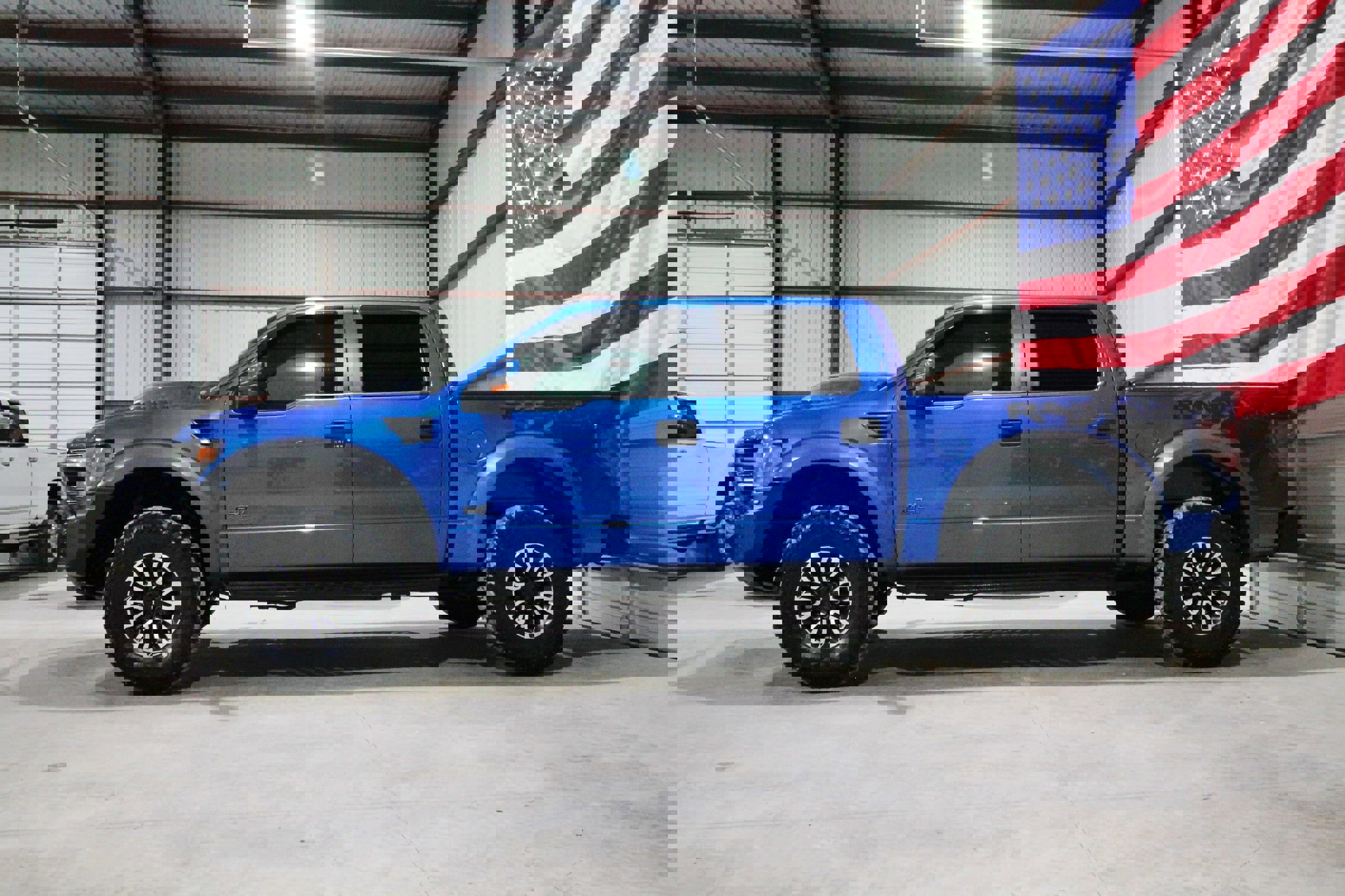 Used 2013 Ford F150 Raptor w/ Luxury Equipment Group image 5