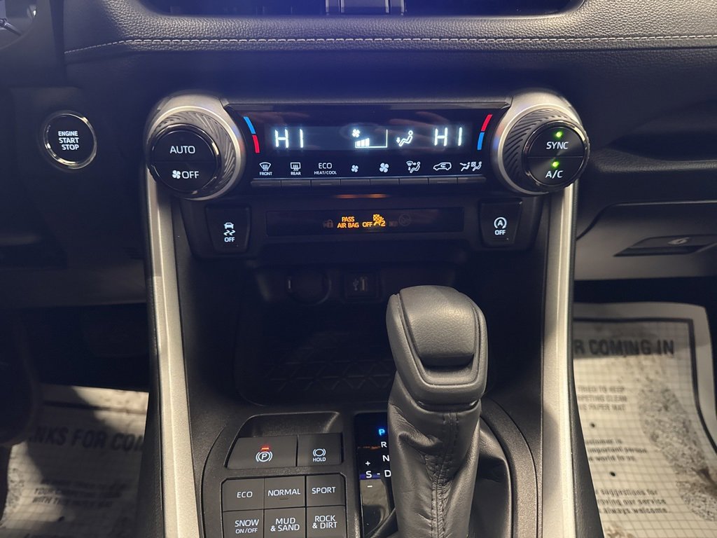 Used 2025 Toyota RAV4 XLE image 17