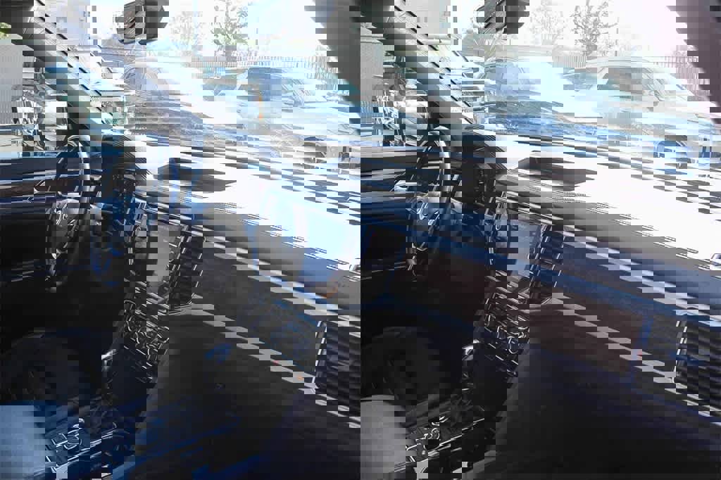 Used 2018 Volkswagen Atlas SEL Premium image 21