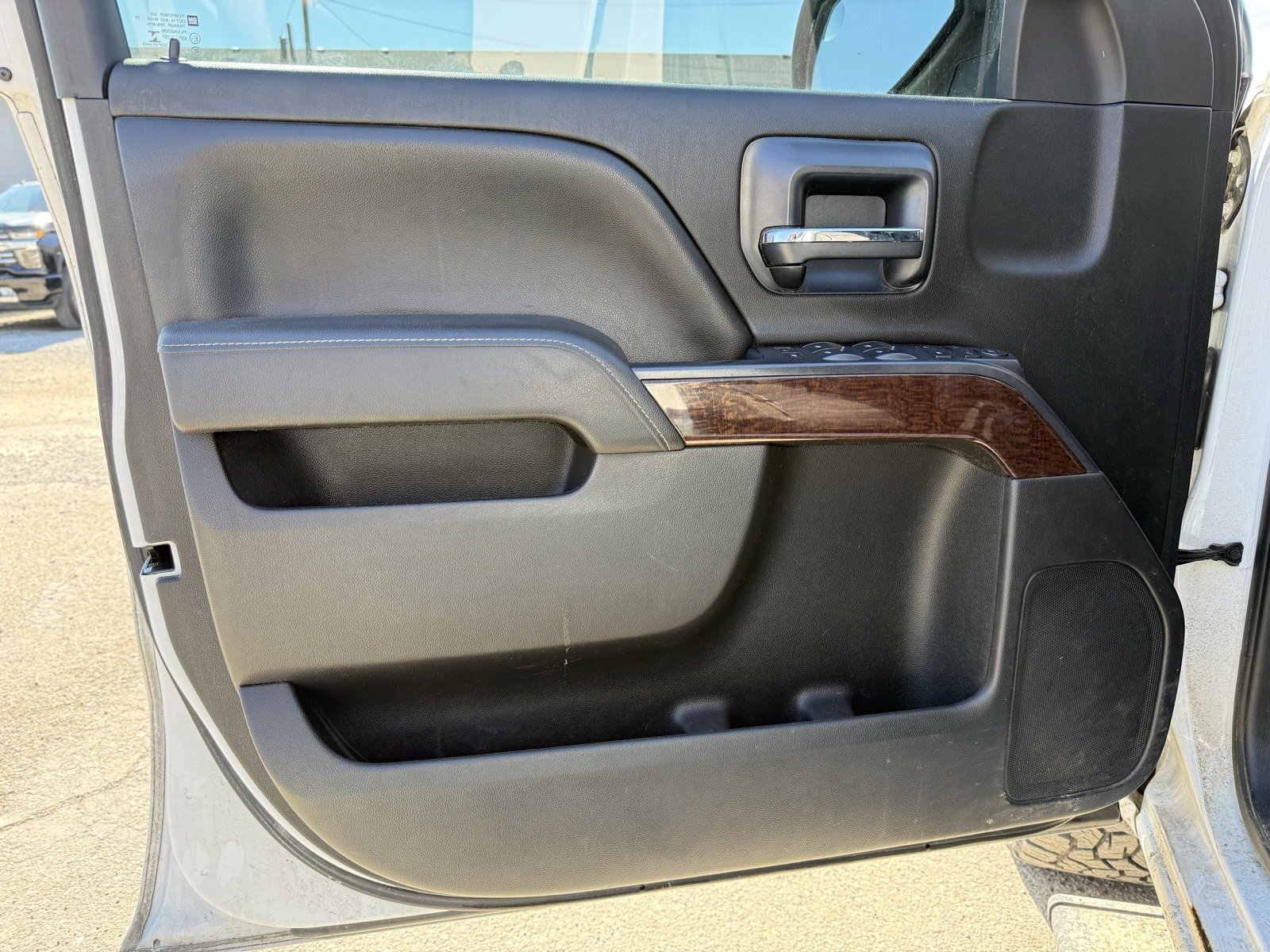 Used 2015 GMC Sierra 1500 SLE w/ SLE Value Package image 13