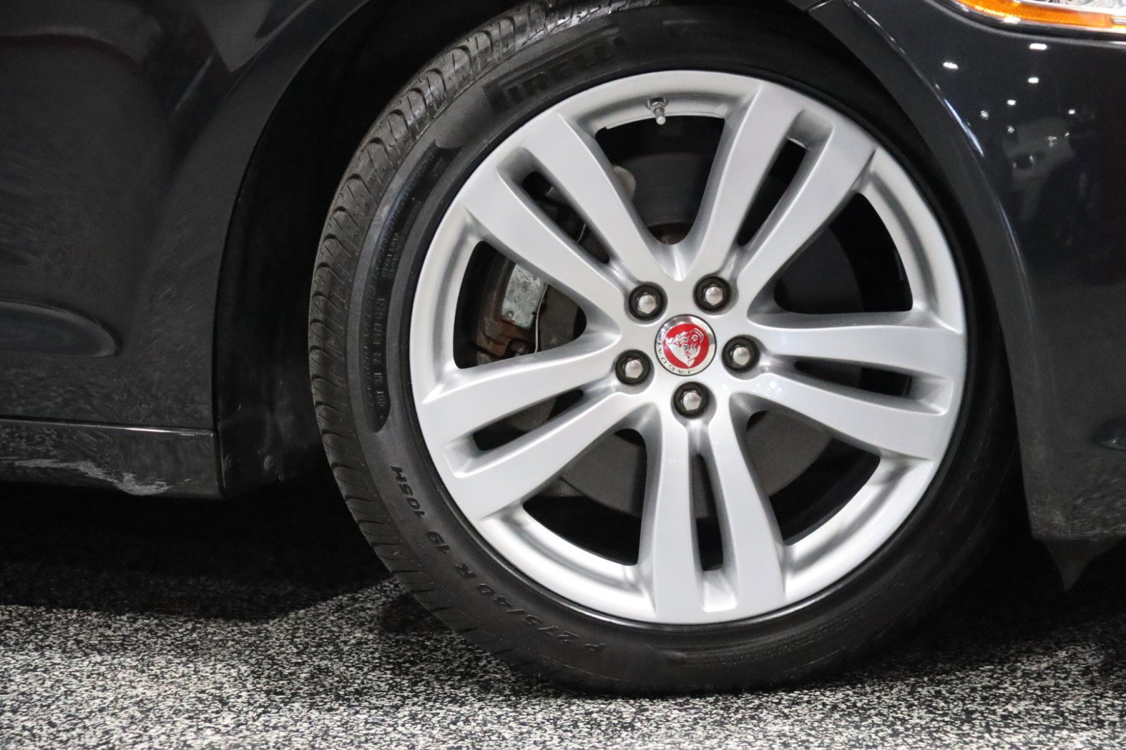 Used 2014 Jaguar XJ L Portfolio image 4