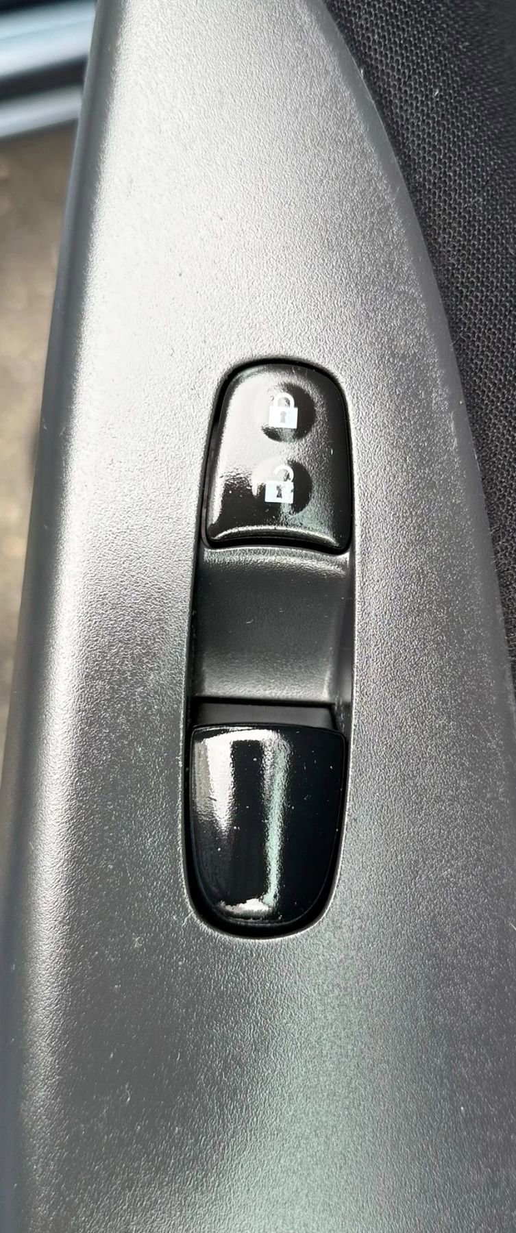 Used 2017 Nissan Sentra SV image 33