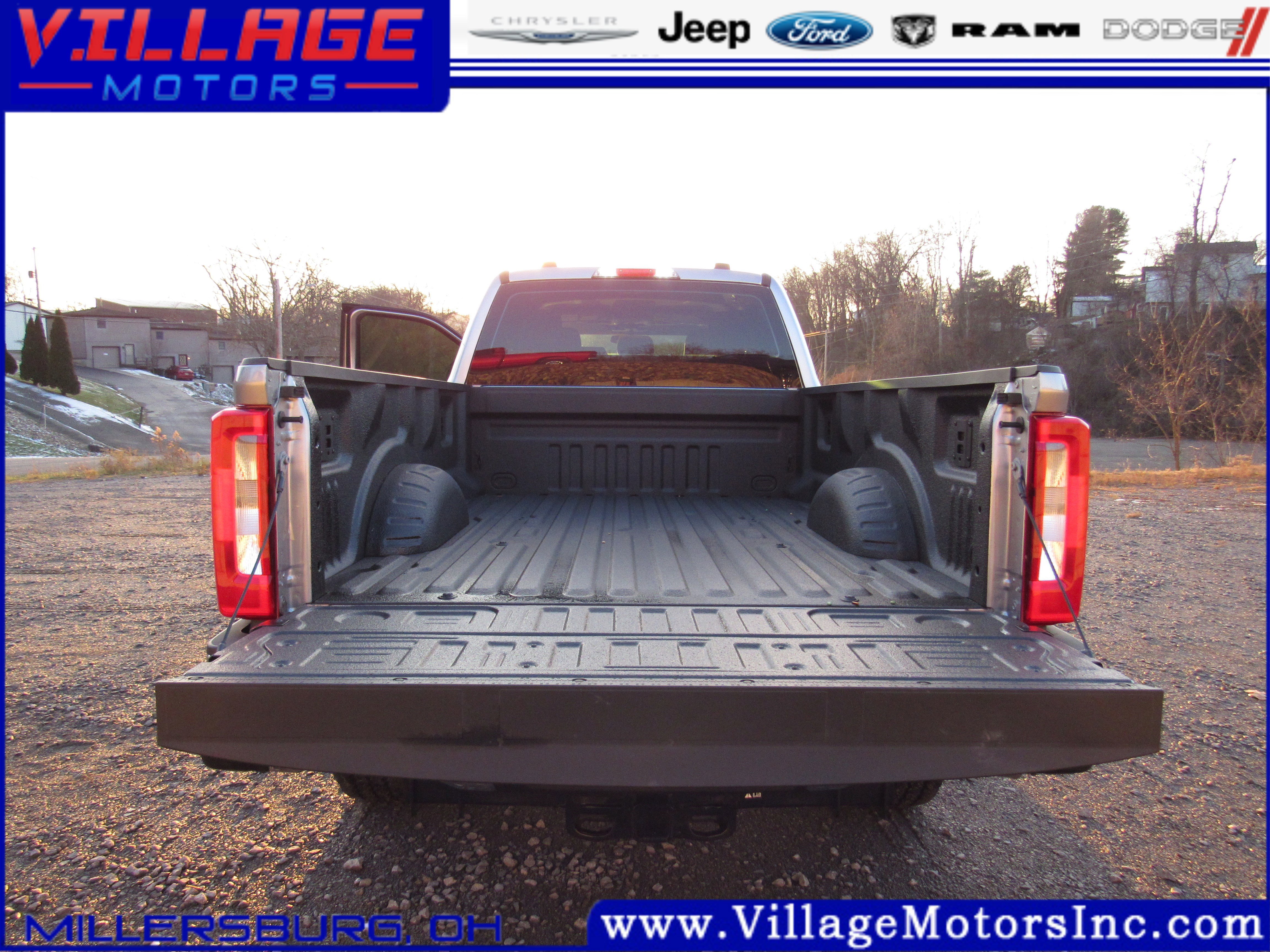 Used 2024 Ford F350 XL w/ Snow Plow Prep Package image 20