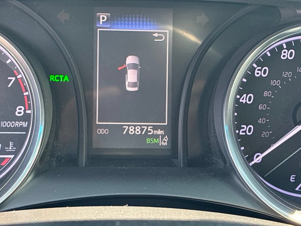 Used 2018 Toyota Camry SE w/ Moonroof Package FWD image 30