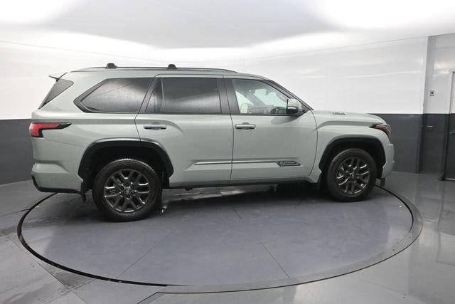 Used 2026 Toyota Sequoia Platinum AWD/4WD image 9