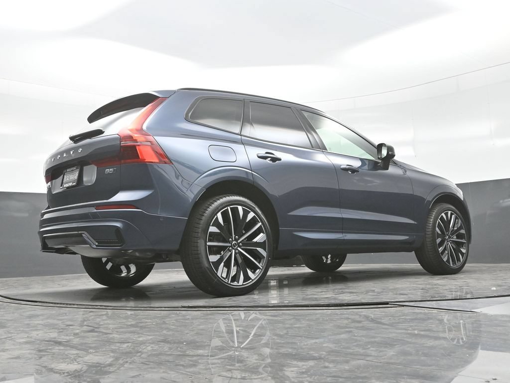 New 2026 Volvo XC60 B5 Ultra w/ Climate Package AWD/4WD image 29