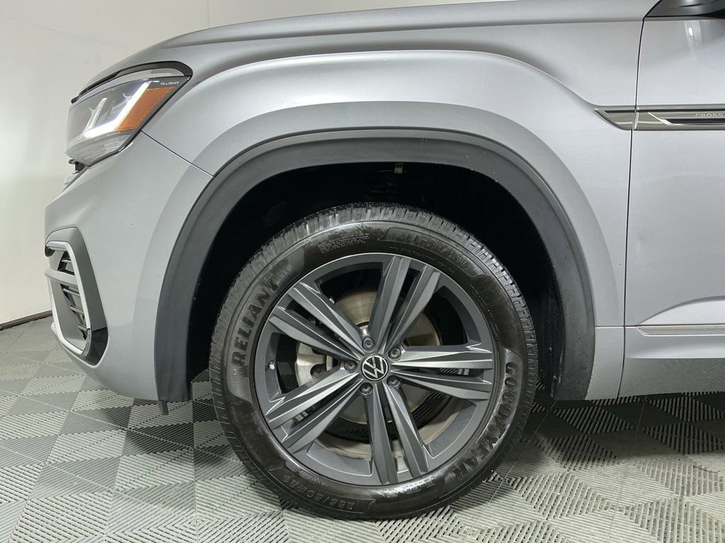 Used 2020 Volkswagen Atlas Cross Sport SE w/ Panoramic Sunroof Package image 10