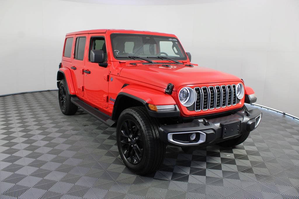 Used 2025 Jeep Wrangler Unlimited Sahara AWD/4WD image 24