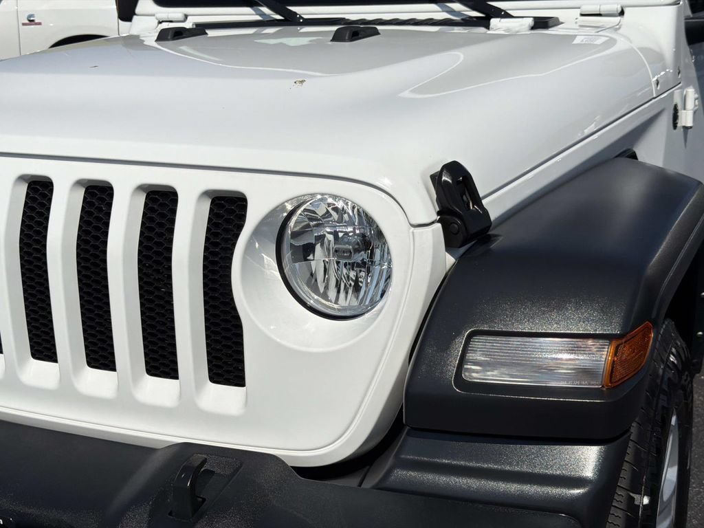 Used 2021 Jeep Wrangler Unlimited Sport AWD/4WD image 10