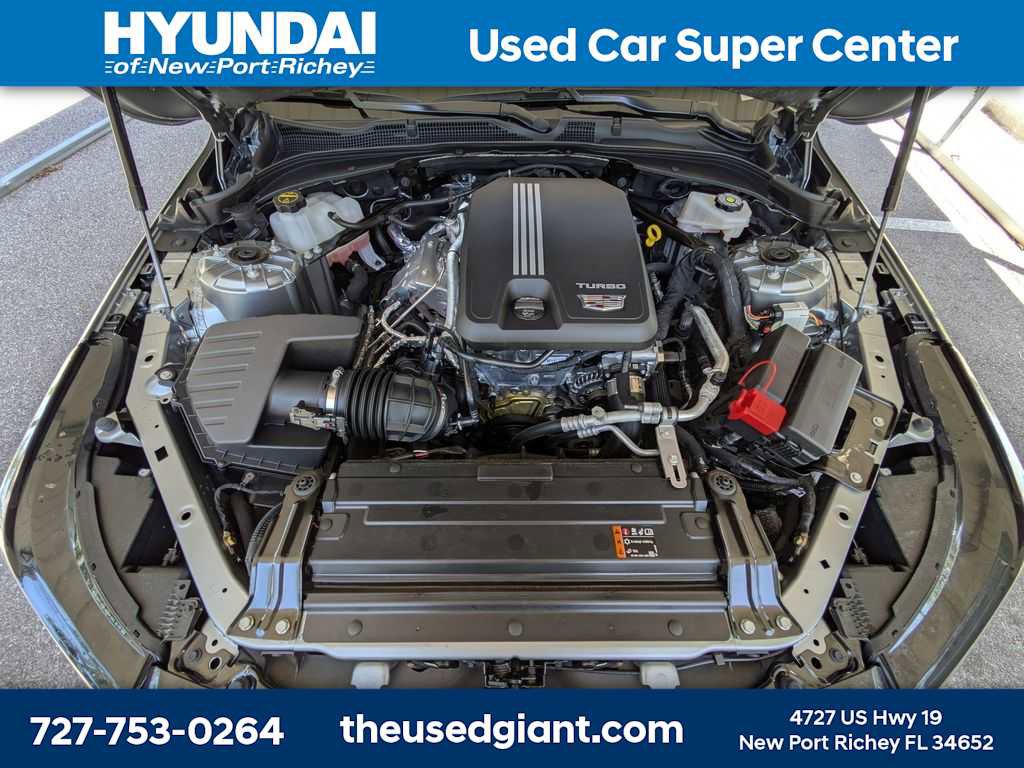 Used 2025 Cadillac CT4 Premium Luxury RWD image 12