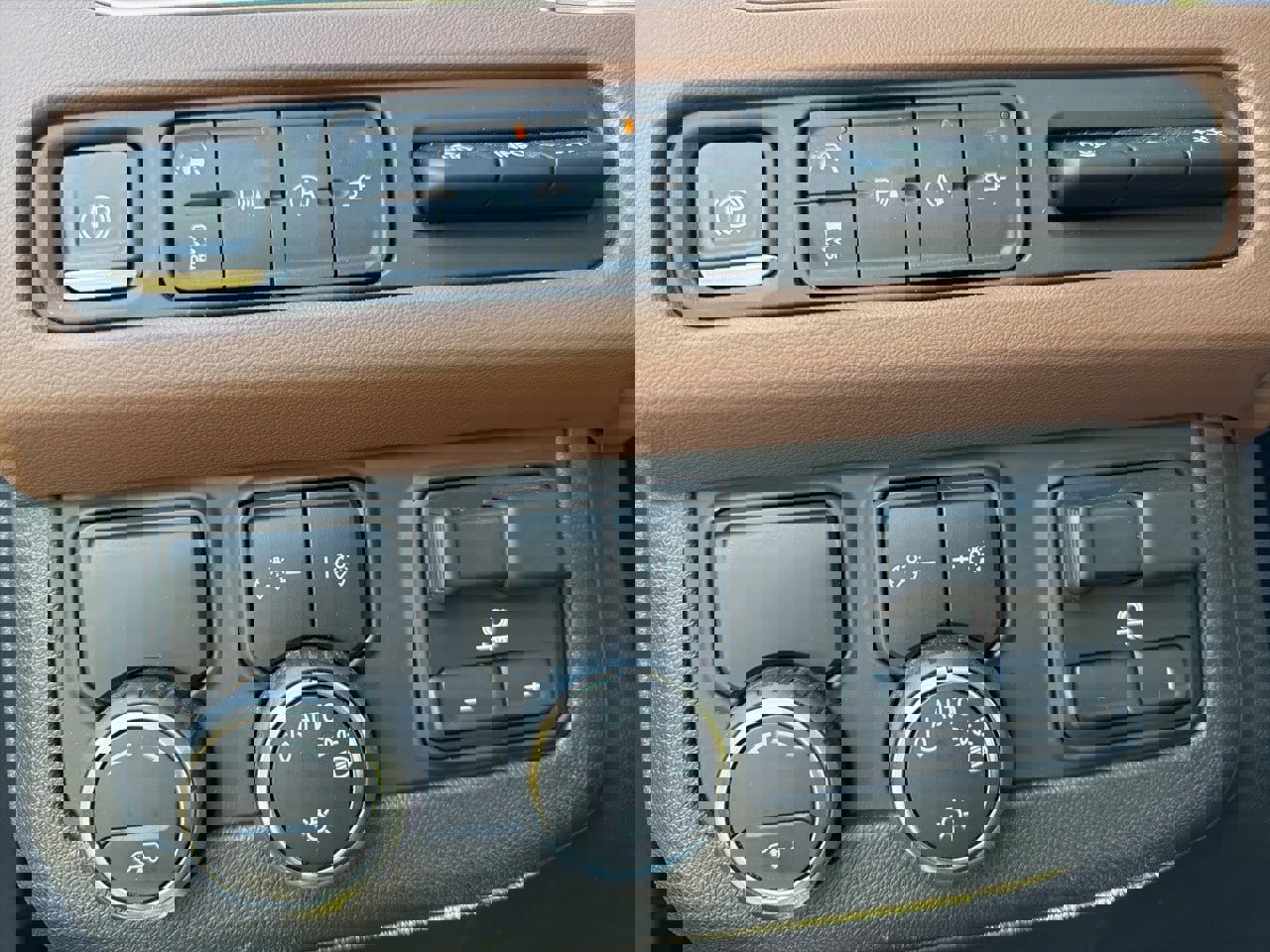 Used 2021 Chevrolet Tahoe High Country image 14