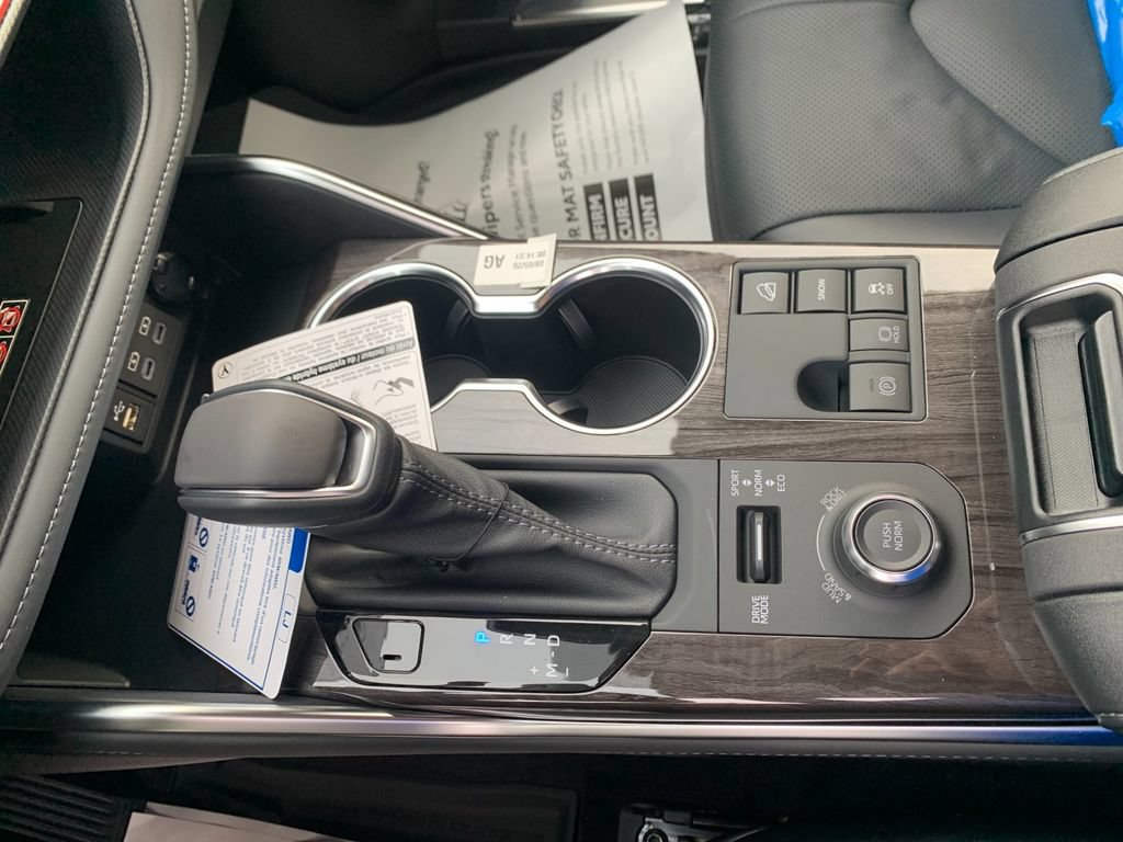 New 2026 Toyota Highlander Platinum AWD/4WD image 22