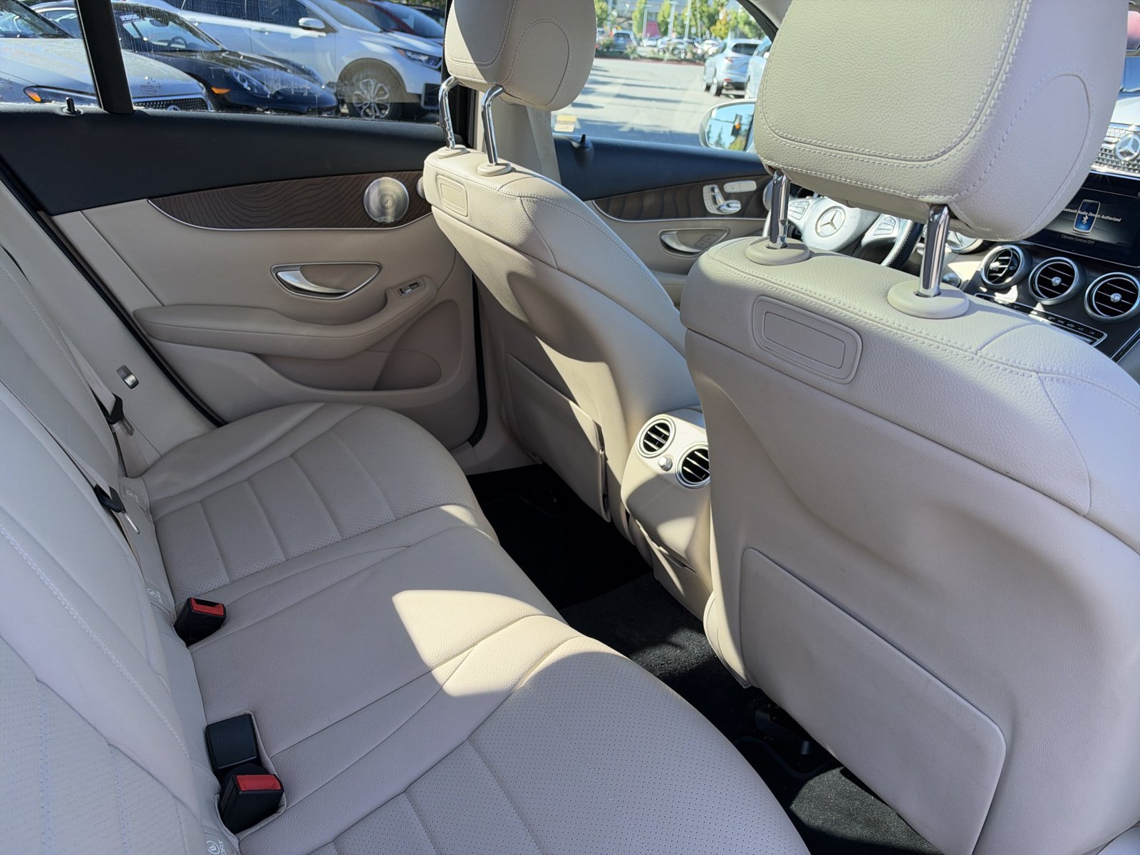 Used 2018 Mercedes-Benz GLC 300 4MATIC image 15