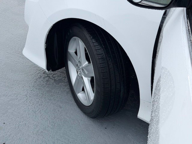 Used 2014 Toyota Camry SE FWD image 23