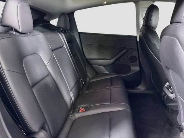 Used 2022 Tesla Model Y Long Range AWD/4WD image 25