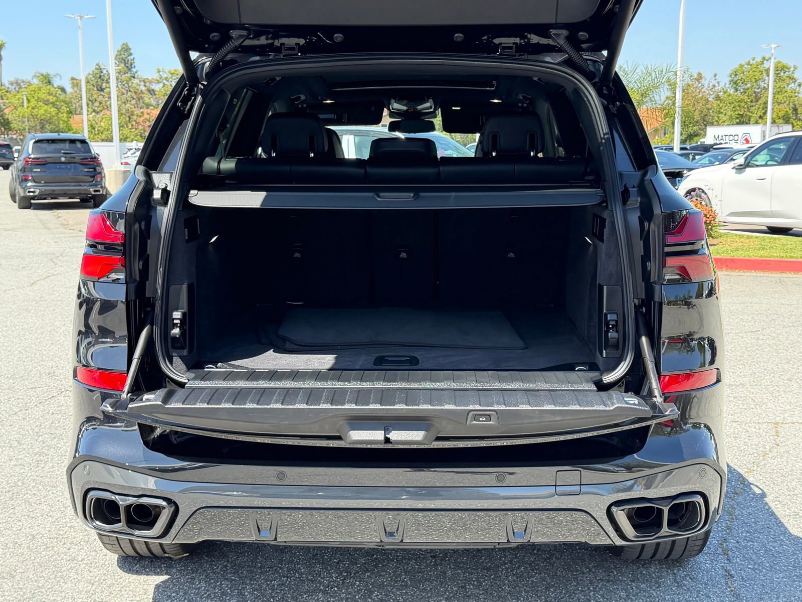 Certified 2026 BMW X5 M60i w/ Climate Comfort Package AWD/4WD image 17