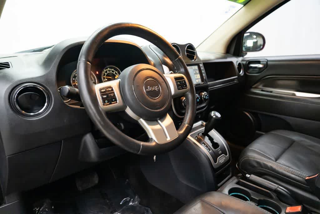 Used 2015 Jeep Compass Limited FWD image 22
