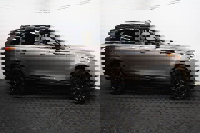 Used 2019 Land Rover Range Rover Velar R-Dynamic SE image 4