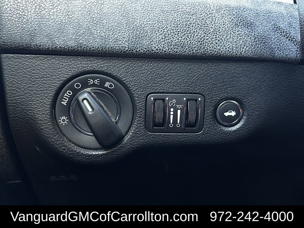 Used 2021 Chrysler 300 Touring w/ Sport Appearance Package image 22