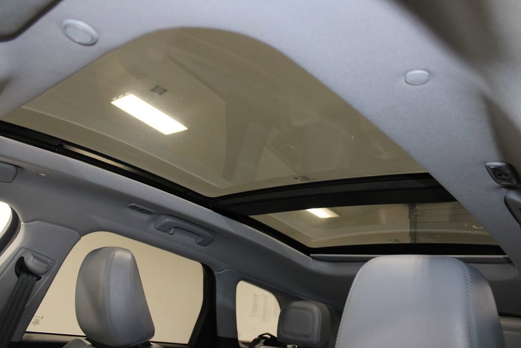 Used 2022 Lincoln Corsair Reserve w/ Equipment Group 201A image 55