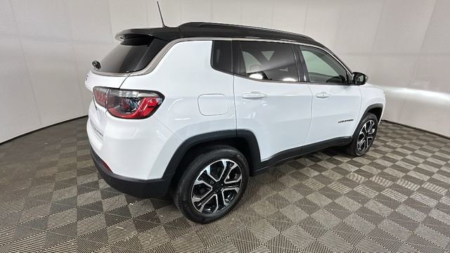 Used 2023 Jeep Compass Limited AWD/4WD video 3