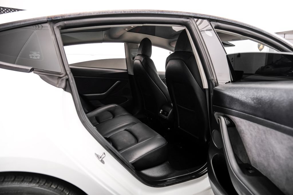 Used 2022 Tesla Model 3 Long Range AWD/4WD image 38