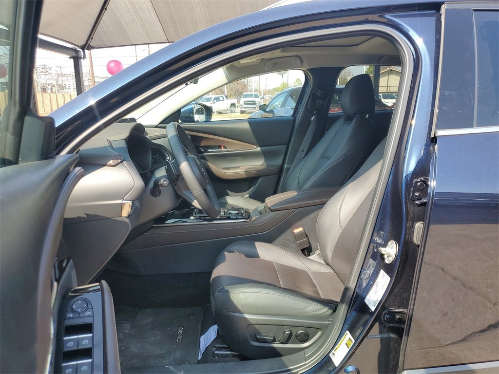Certified 2025 MAZDA CX-30 AWD 2.5 S w/ Premium Package image 11
