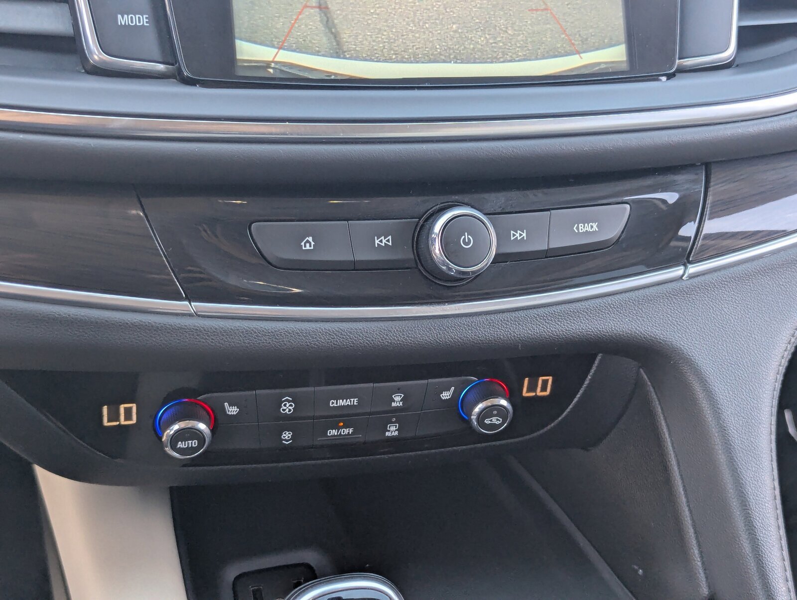 Used 2019 Buick Enclave Essence w/ Trailering Package, 5000 lbs. image 24