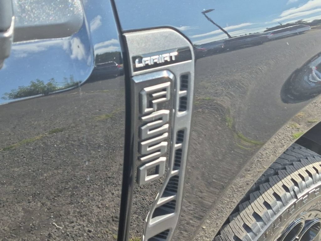 New 2026 Ford F250 Lariat w/ Black Appearance Package AWD/4WD image 29