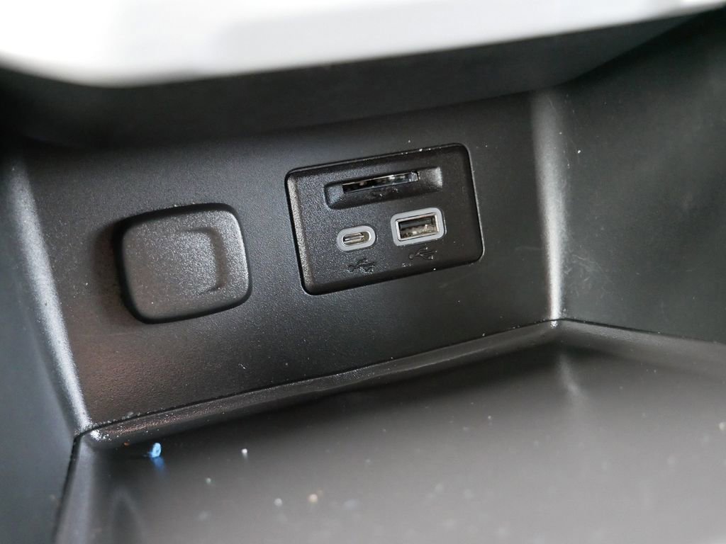 Used 2023 GMC Acadia SLT image 20