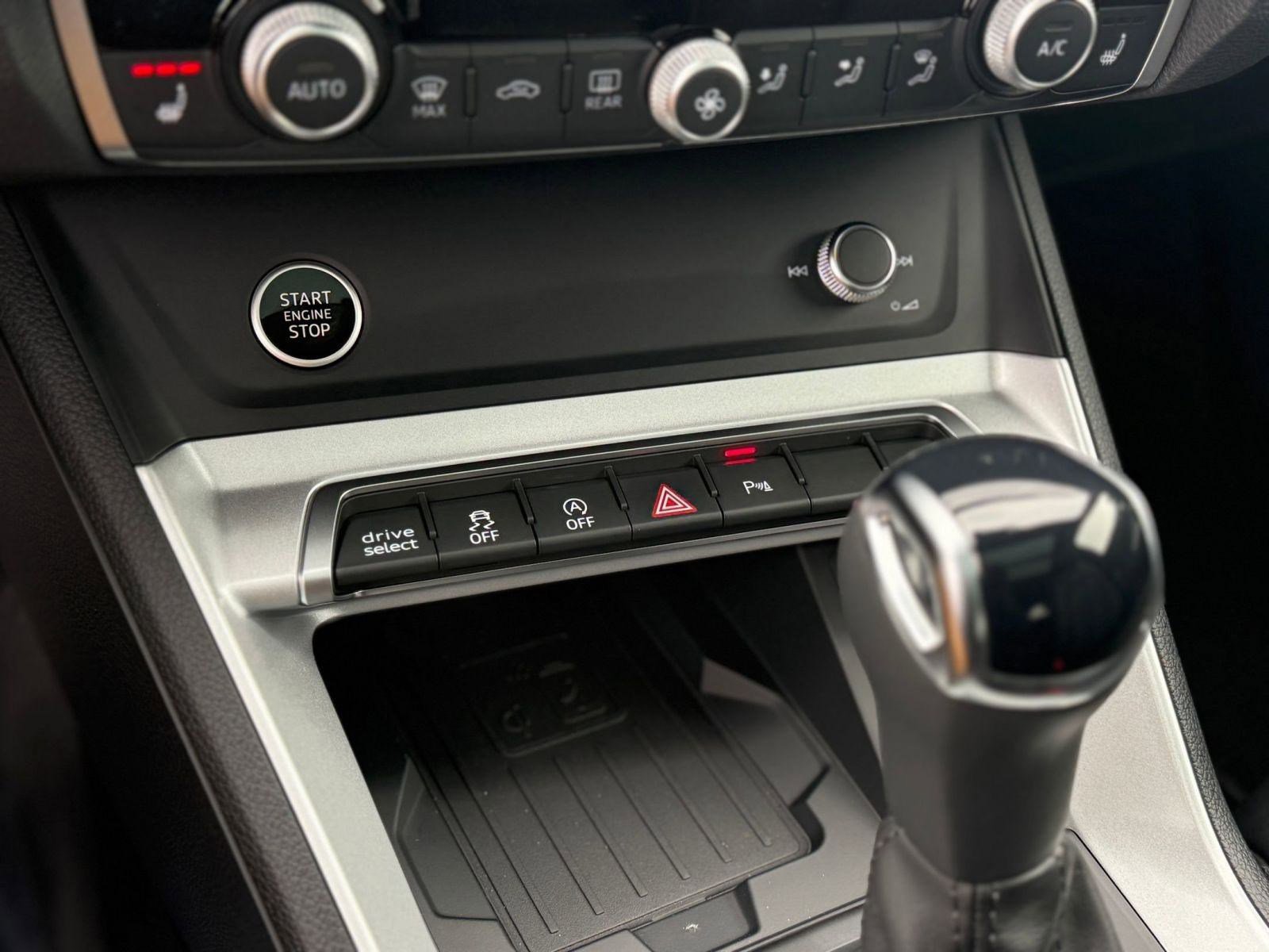 New 2025 Audi Q3 2.0T Premium image 16