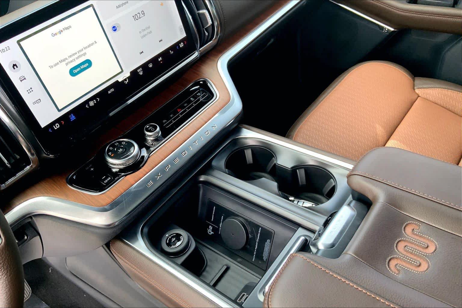 New 2027 Ford Expedition King Ranch RWD image 5