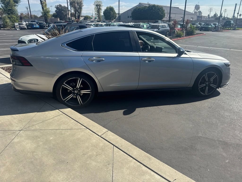 Used 2024 Honda Accord Sport image 9